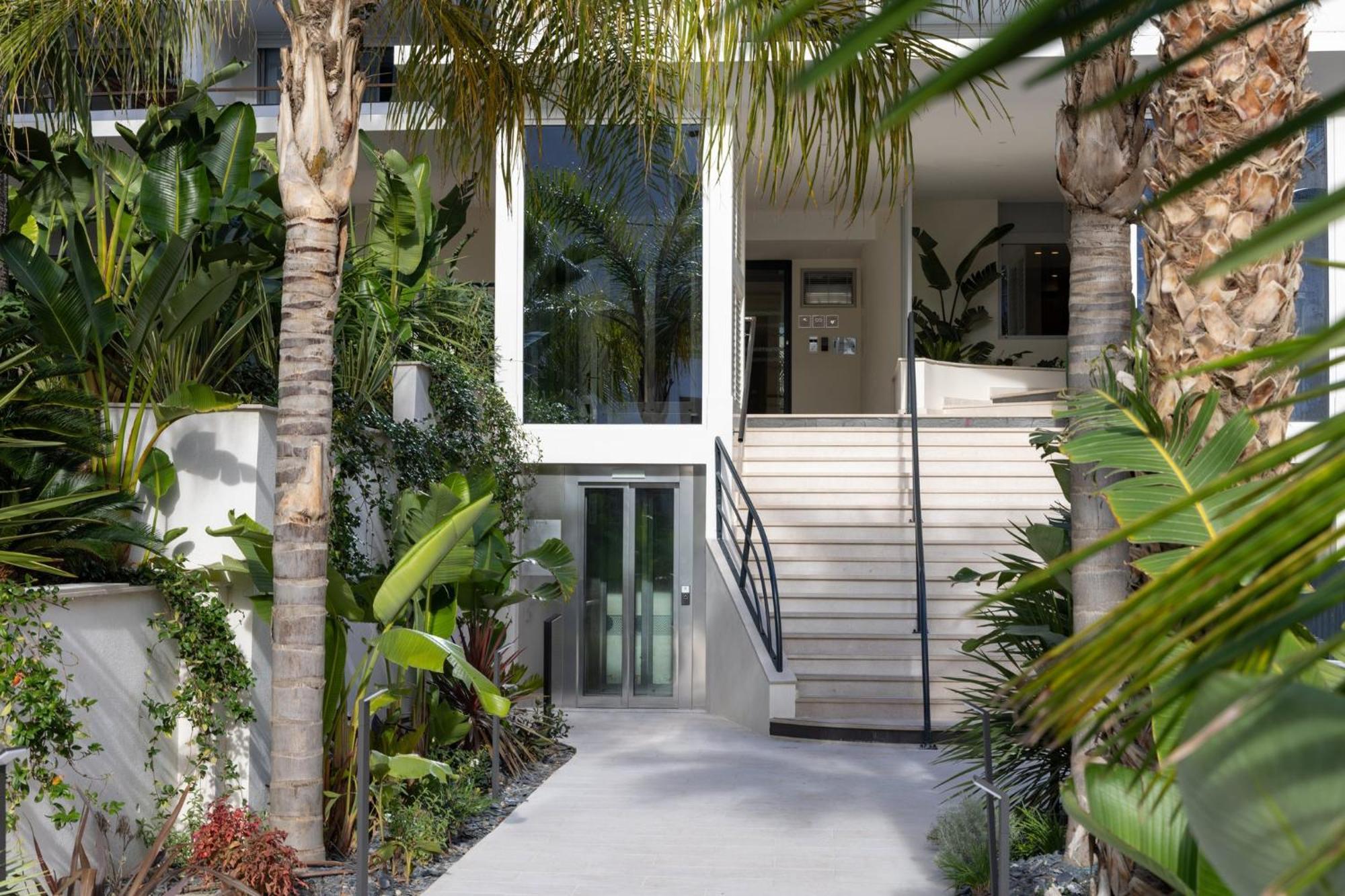 Staybridge Suites - Cannes Centre By Ihg Exterior photo
